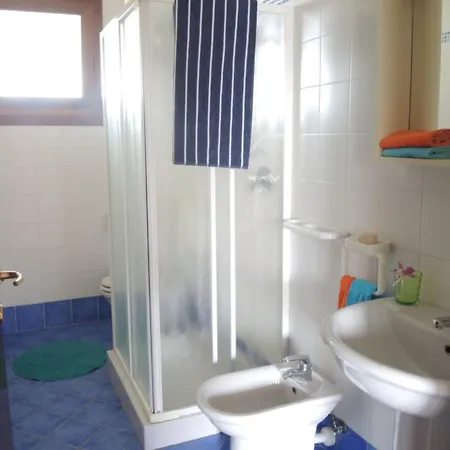 Adorable With Swimming Pool Apartamento